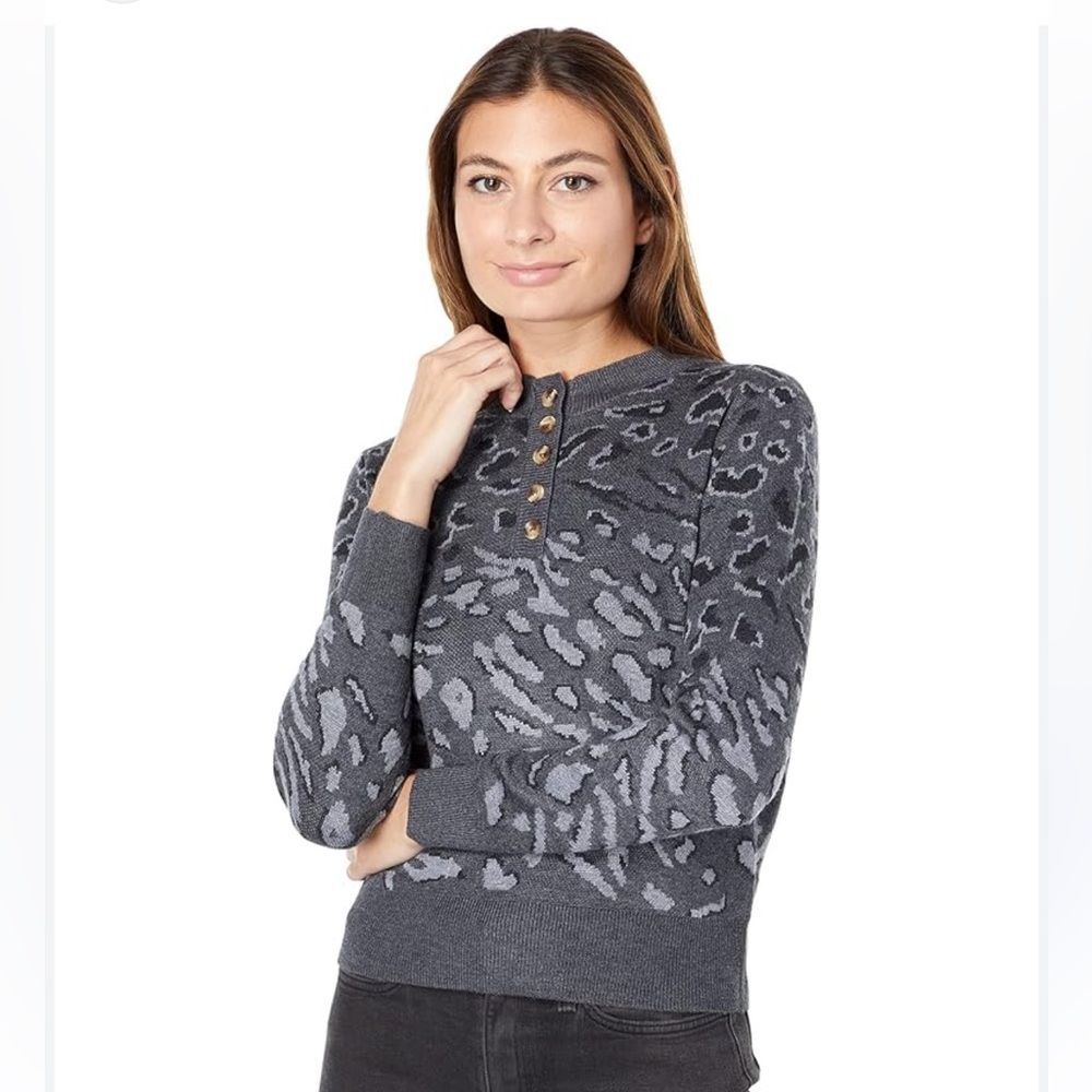 Heartloom Natalia Leopard  Wool Blend Grey Sweater Size Medium EUC